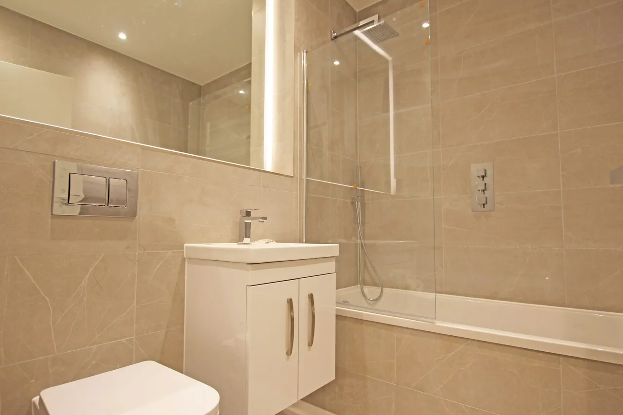 Flat 31, Tempus House, Milton Keynes, 249 Midsummer Boulevard, MK9 1FP, photo 9