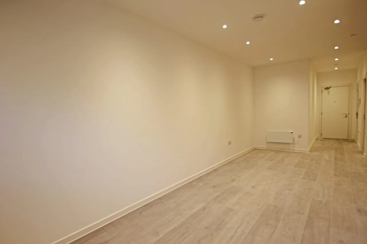 Flat 31, Tempus House, Milton Keynes, 249 Midsummer Boulevard, MK9 1FP, photo 6