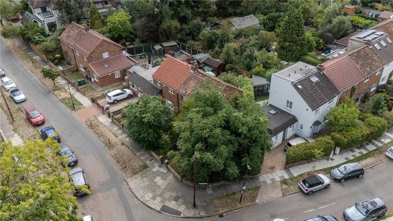 3 bed house for sale — Clifford Road, Richmond, TW10
