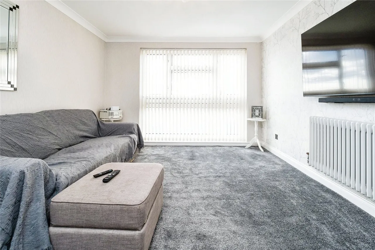 Ongar Way, Rainham, RM13, photo 4