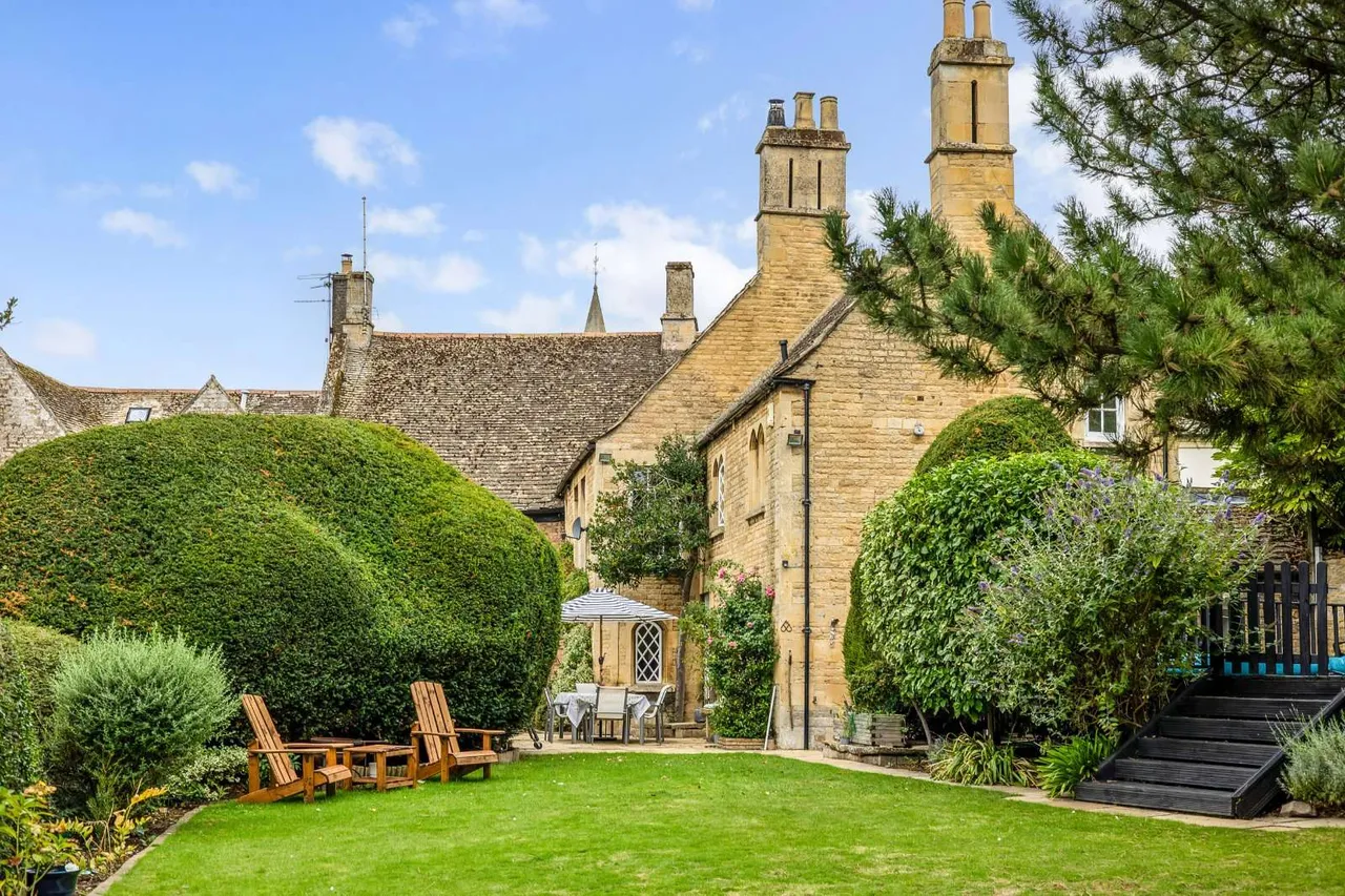 7 bed house for sale, Bridge End, Wansford, PE8
