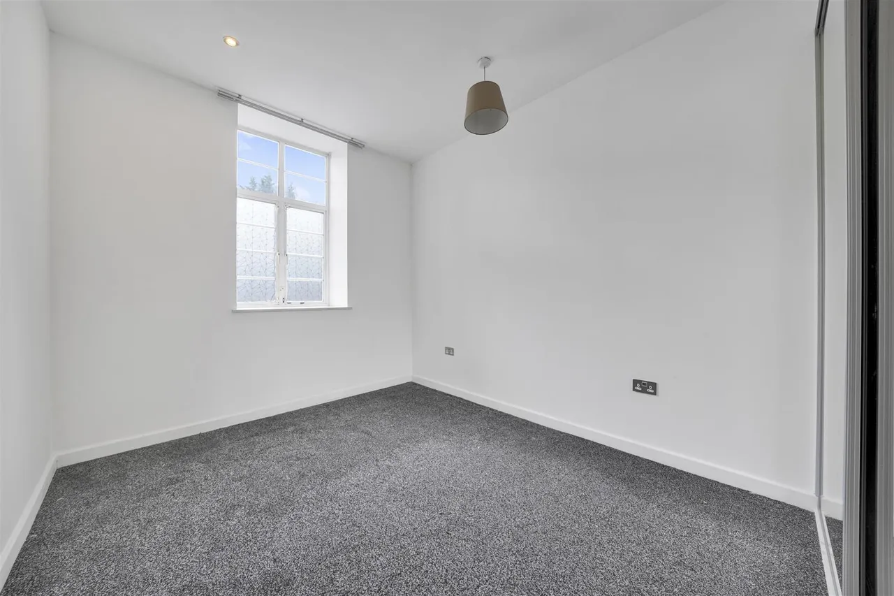 Halesworth Court, Bow, photo 10