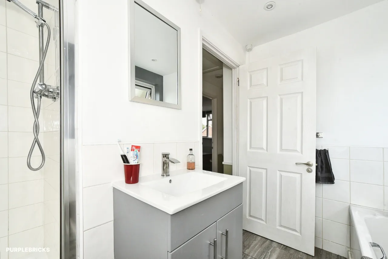 Duchess Way, Swindon, SN2, photo 17