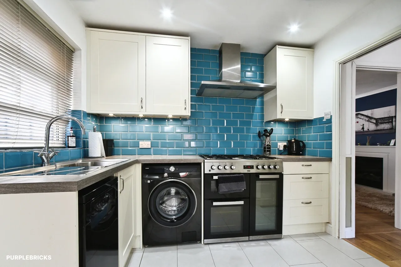 Duchess Way, Swindon, SN2, photo 6