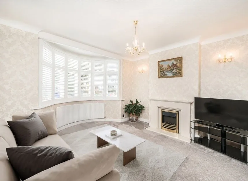 Buckleigh Avenue, West Wimbledon, SW20, photo 2