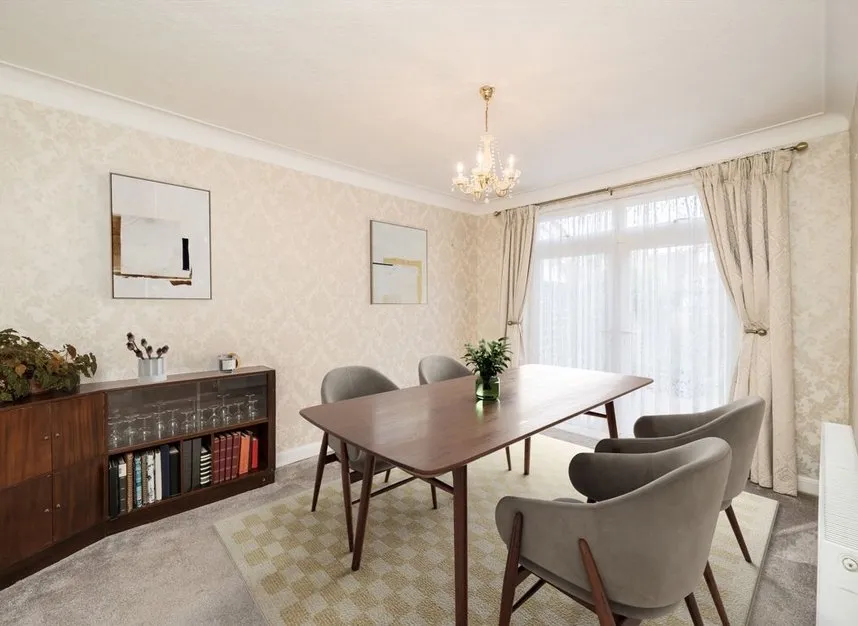 Buckleigh Avenue, West Wimbledon, SW20, photo 3