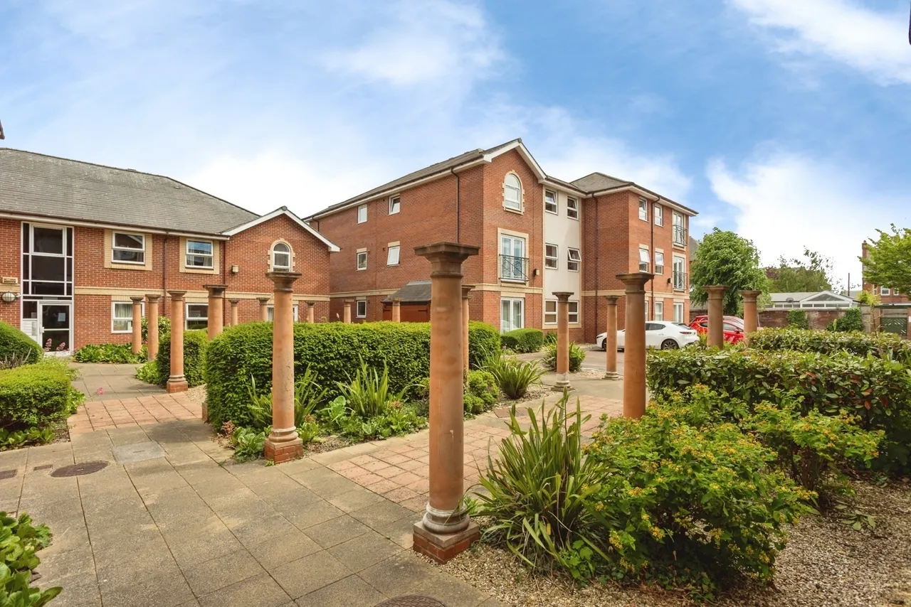 Loughborough Road, West Bridgford, NG2, photo 13