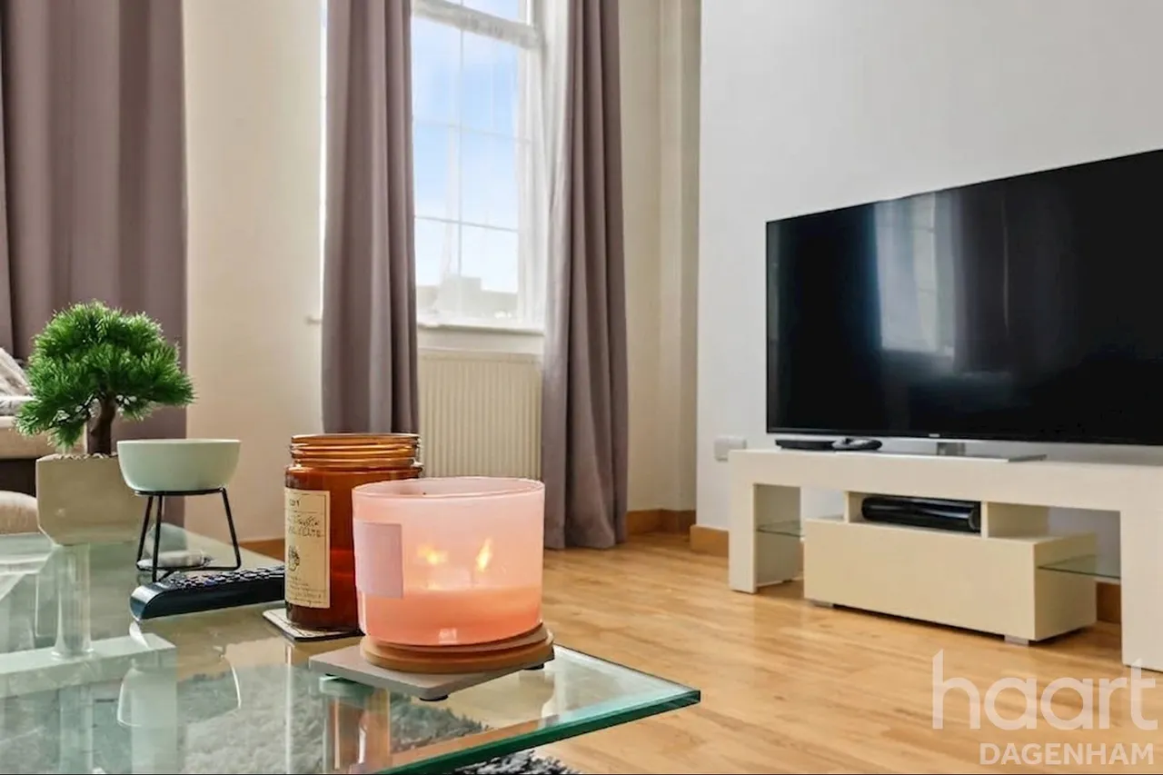 Longbridge Road, Dagenham, RM8, photo 3