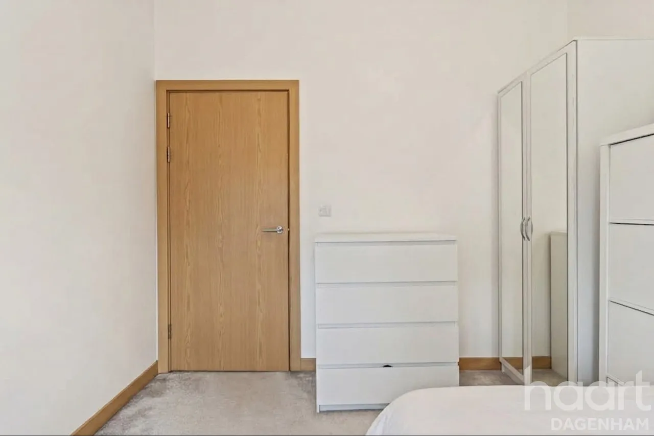 Longbridge Road, Dagenham, RM8, photo 16