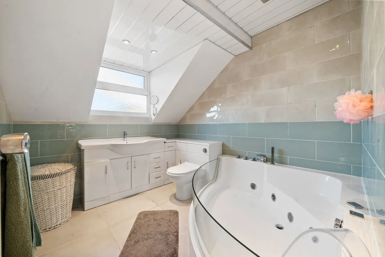 Cornforth Way, Widnes, WA8, photo 24