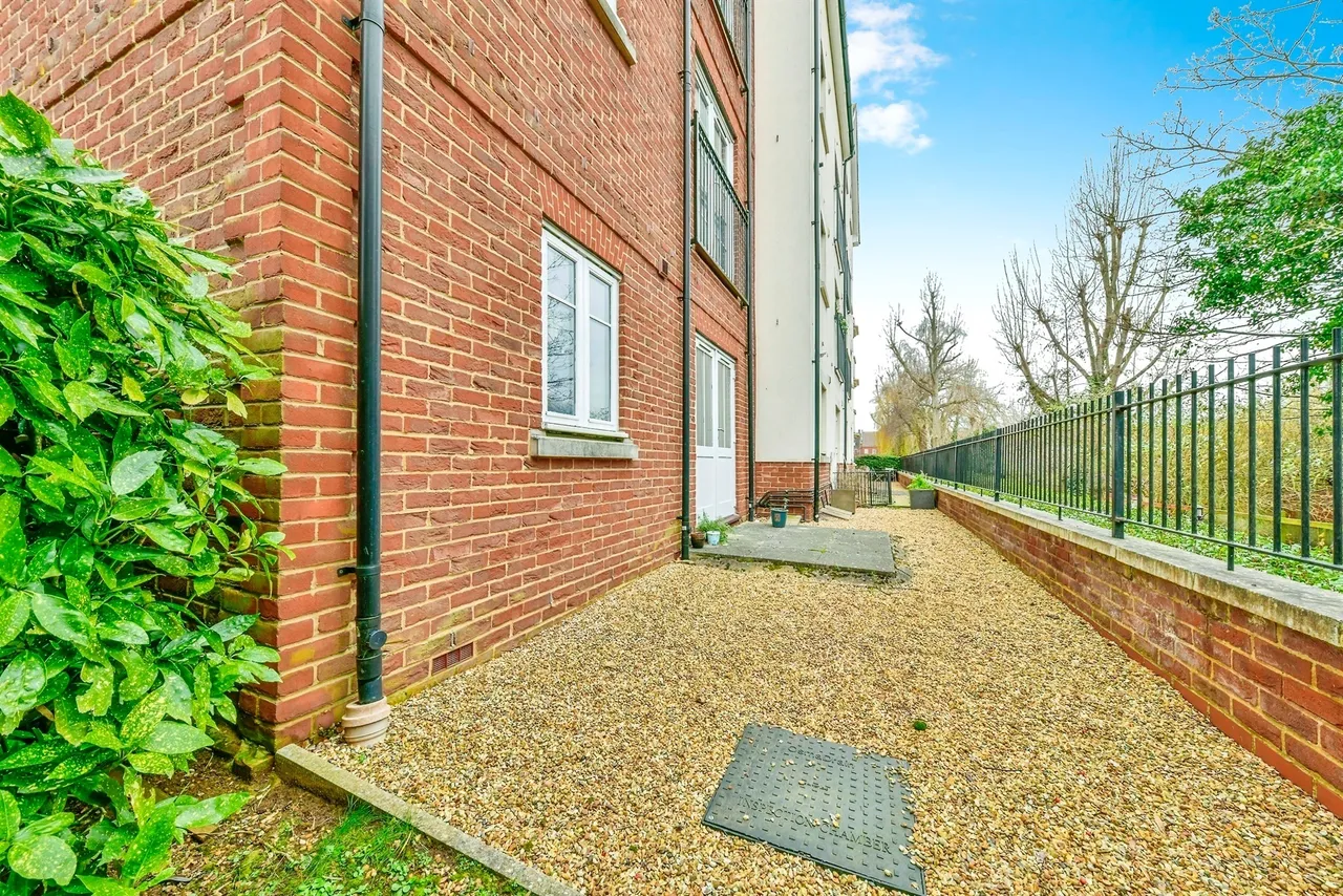Peppermint Road, Hitchin, SG5, photo 15
