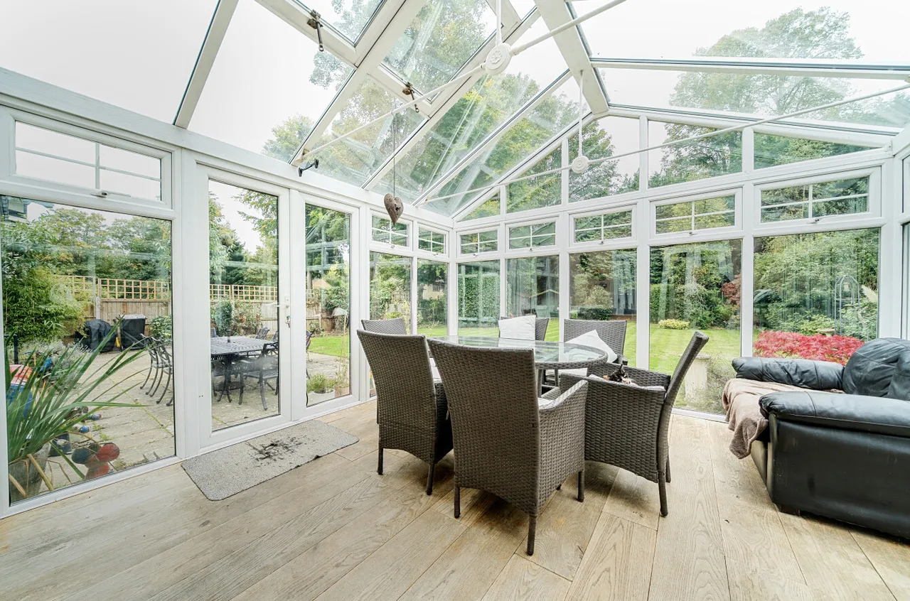 Waverley Drive, Camberley, Surrey, GU15 2DP, photo 6