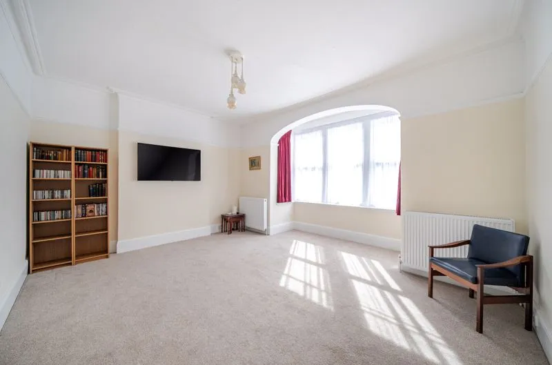 Dale Road, Purley CR8 2ED, photo 2