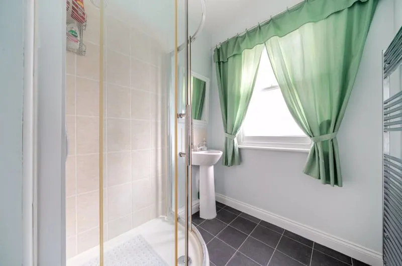Dale Road, Purley CR8 2ED, photo 11