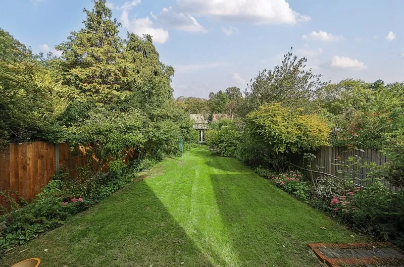 Dale Road, Purley CR8 2ED, photo 15
