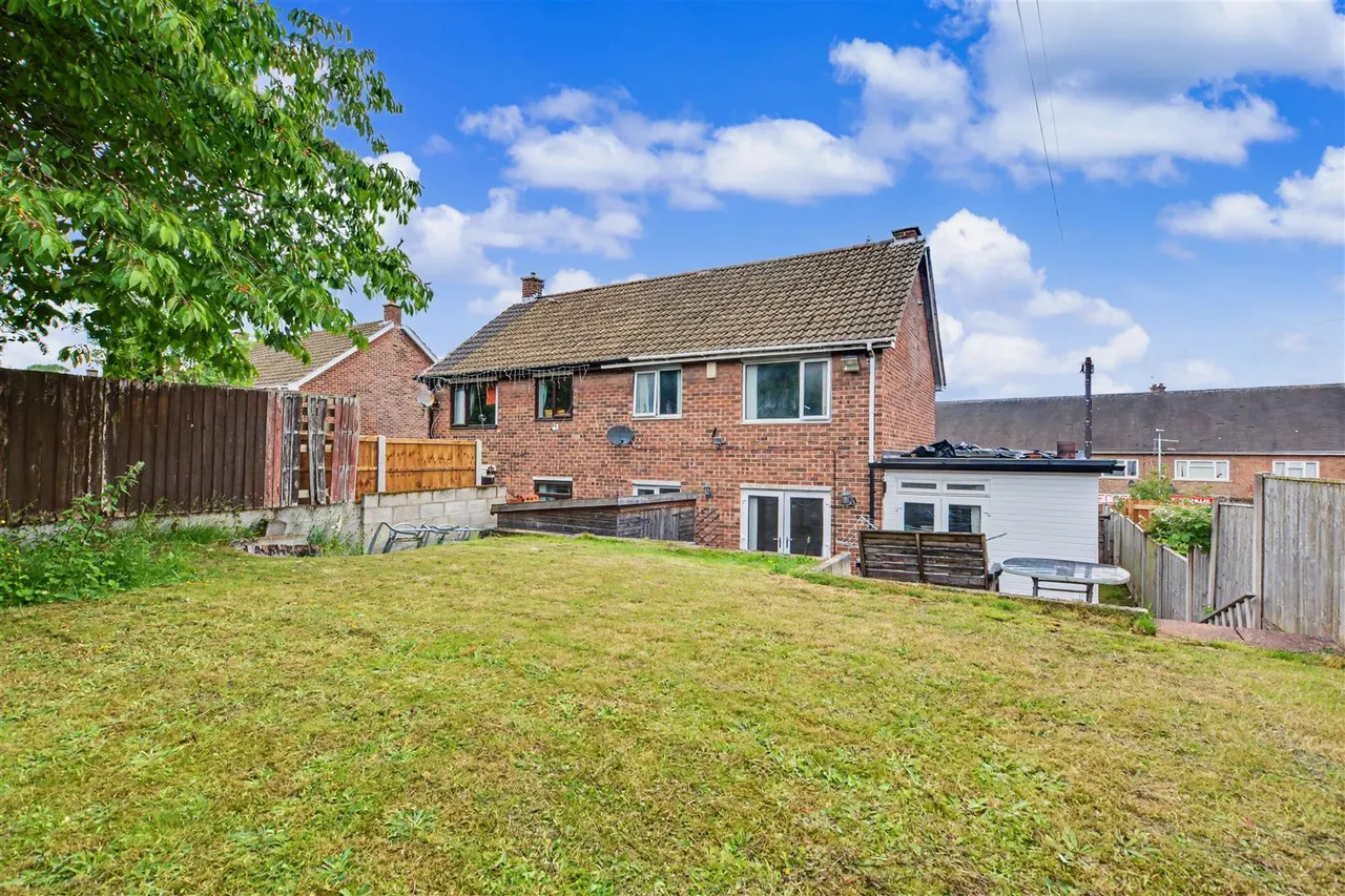 Wollaton Avenue, Gedling, NG4, photo 10