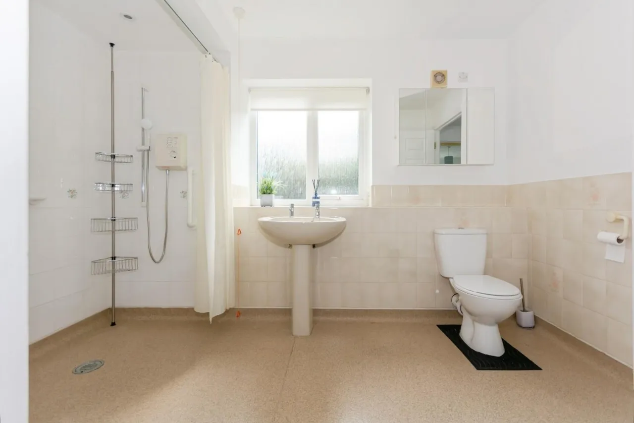 Deerhurst Court, Solihull, B91, photo 11