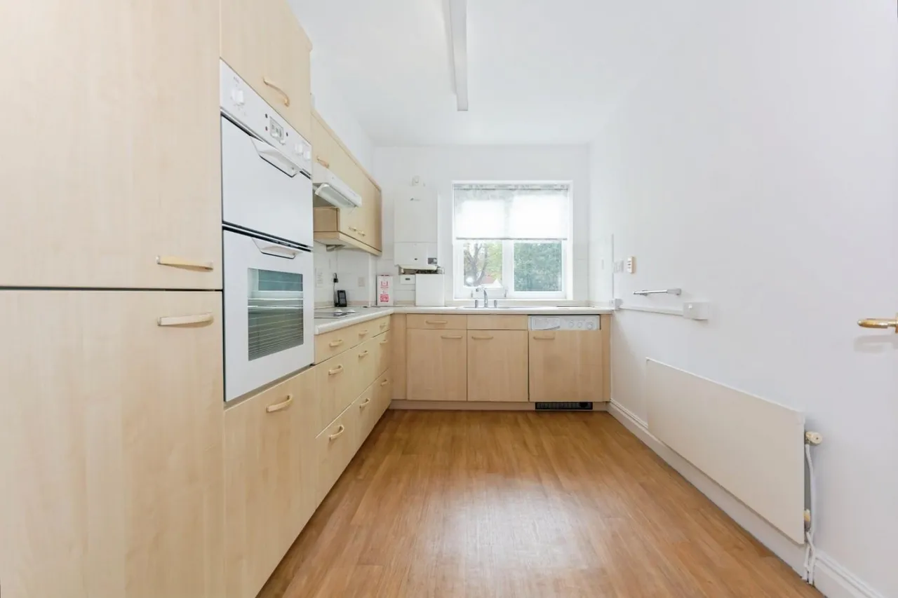 Deerhurst Court, Solihull, B91, photo 5