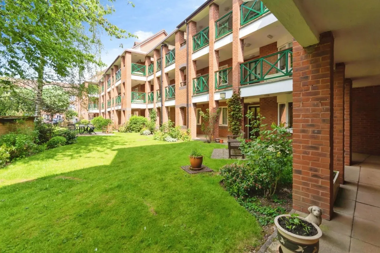 Deerhurst Court, Solihull, B91, photo 15