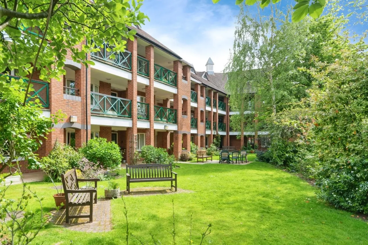 Deerhurst Court, Solihull, B91, photo 17