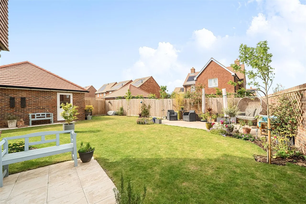 Anson Drive, Warsash, photo 3