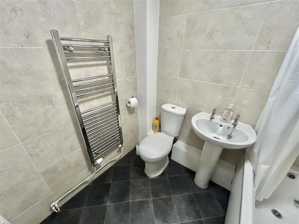Dorchester Road, Kimberley, NG16, photo 11