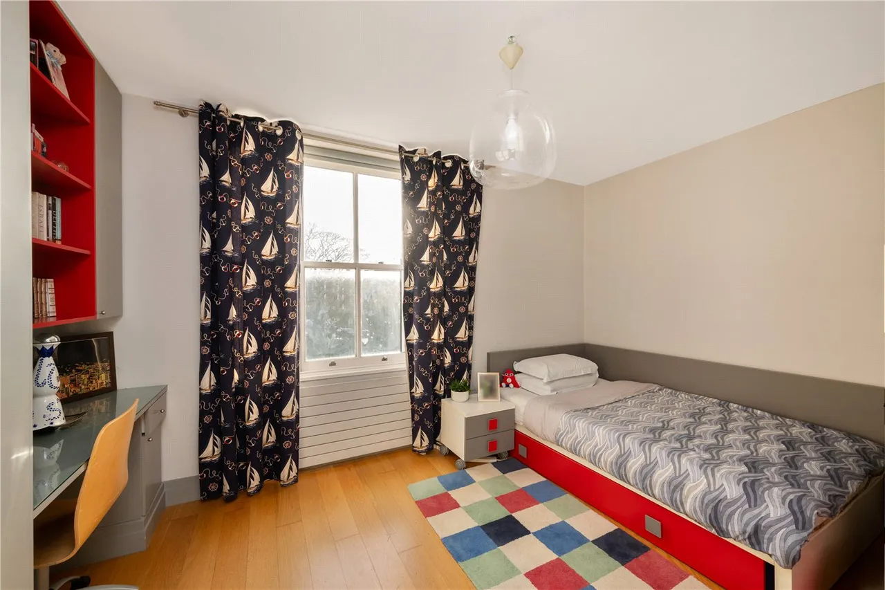 Haverstock Hill, London, NW3, photo 9