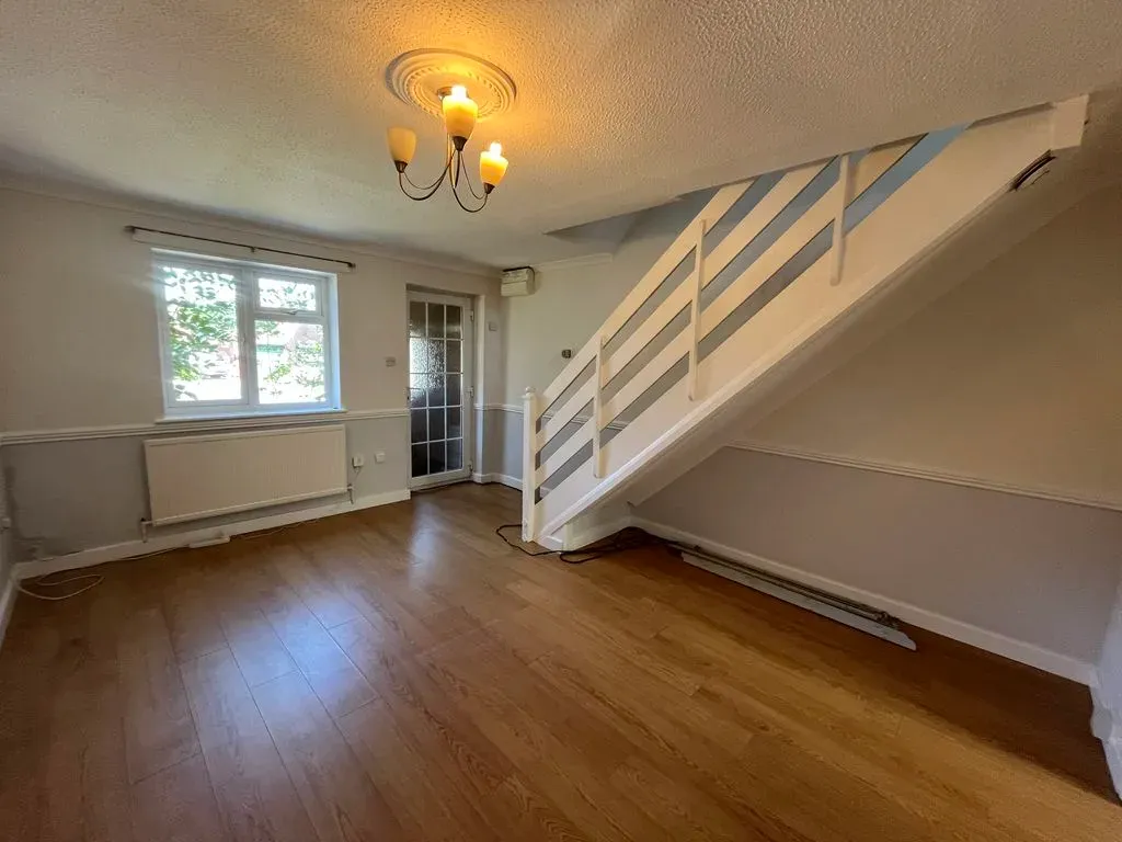 Gwynne Close, Tring, Hertfordshire, HP23 5EN, photo 2