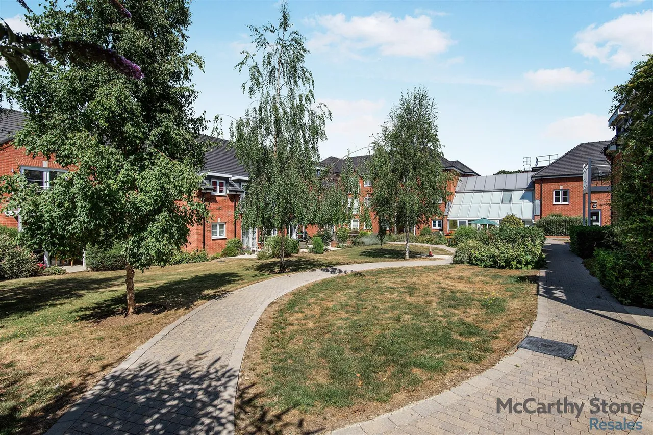 Old Park Road, Hitchin, SG5, photo 19
