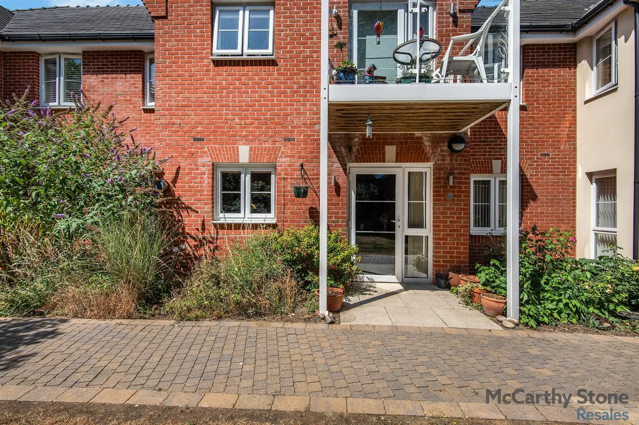 Old Park Road, Hitchin, SG5, photo 16