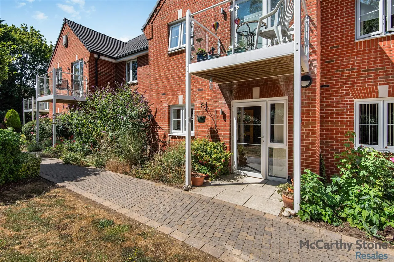 Old Park Road, Hitchin, SG5, photo 15