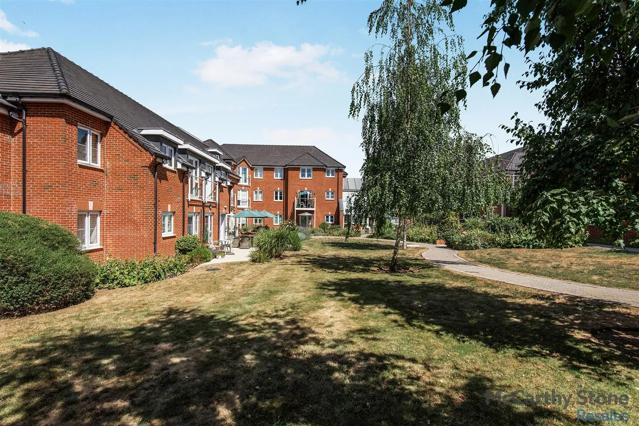 Old Park Road, Hitchin, SG5, photo 20