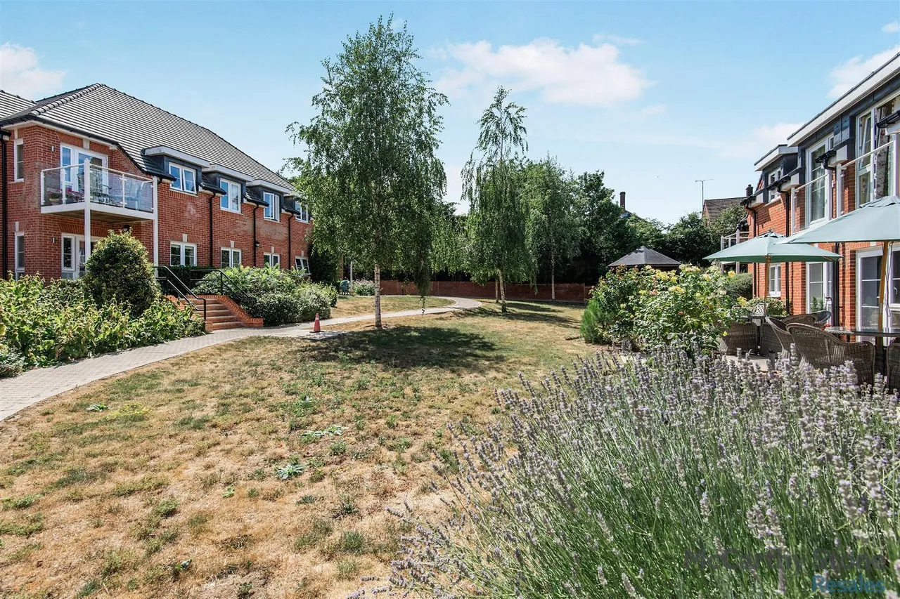 Old Park Road, Hitchin, SG5, photo 18