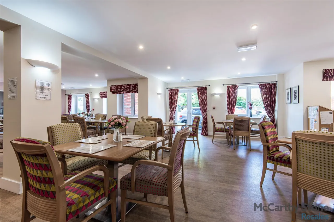 Old Park Road, Hitchin, SG5, photo 22