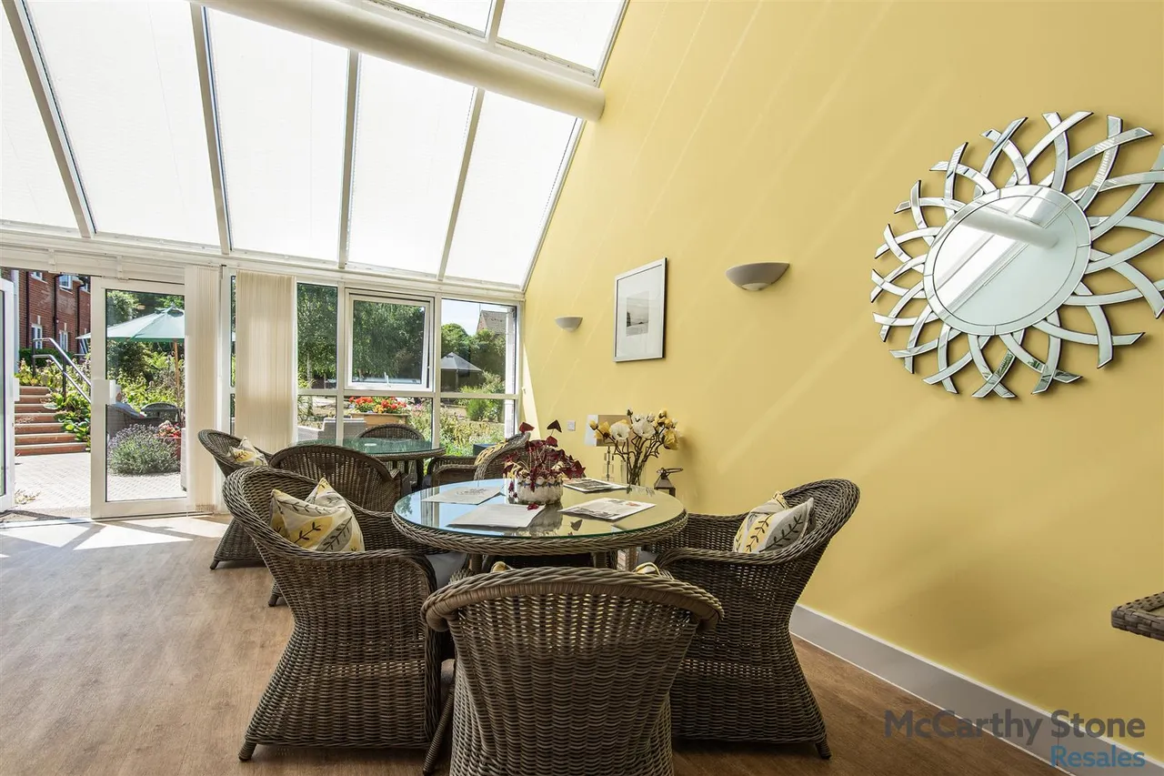 Old Park Road, Hitchin, SG5, photo 24