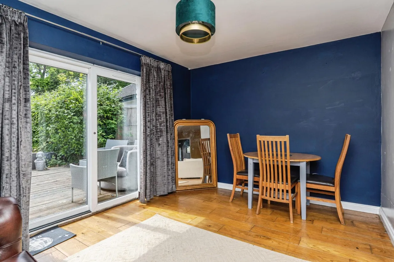 Turnoak Avenue, Woking, GU22, photo 10