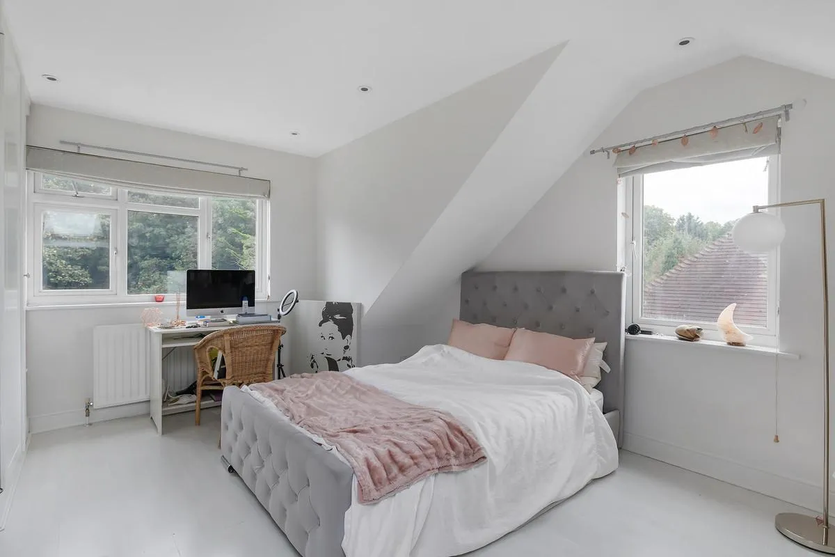 Birkdale Road, London, W5, photo 17
