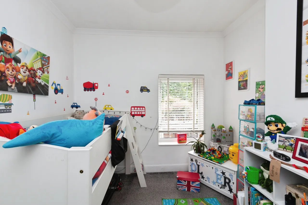 Portesbery Road, Camberley, GU15, photo 8