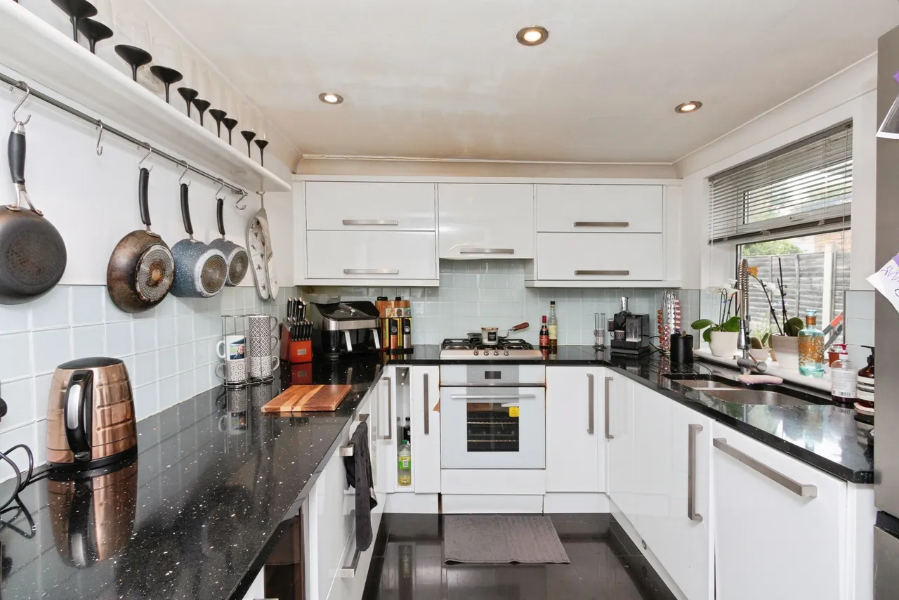 Portesbery Road, Camberley, GU15, photo 5