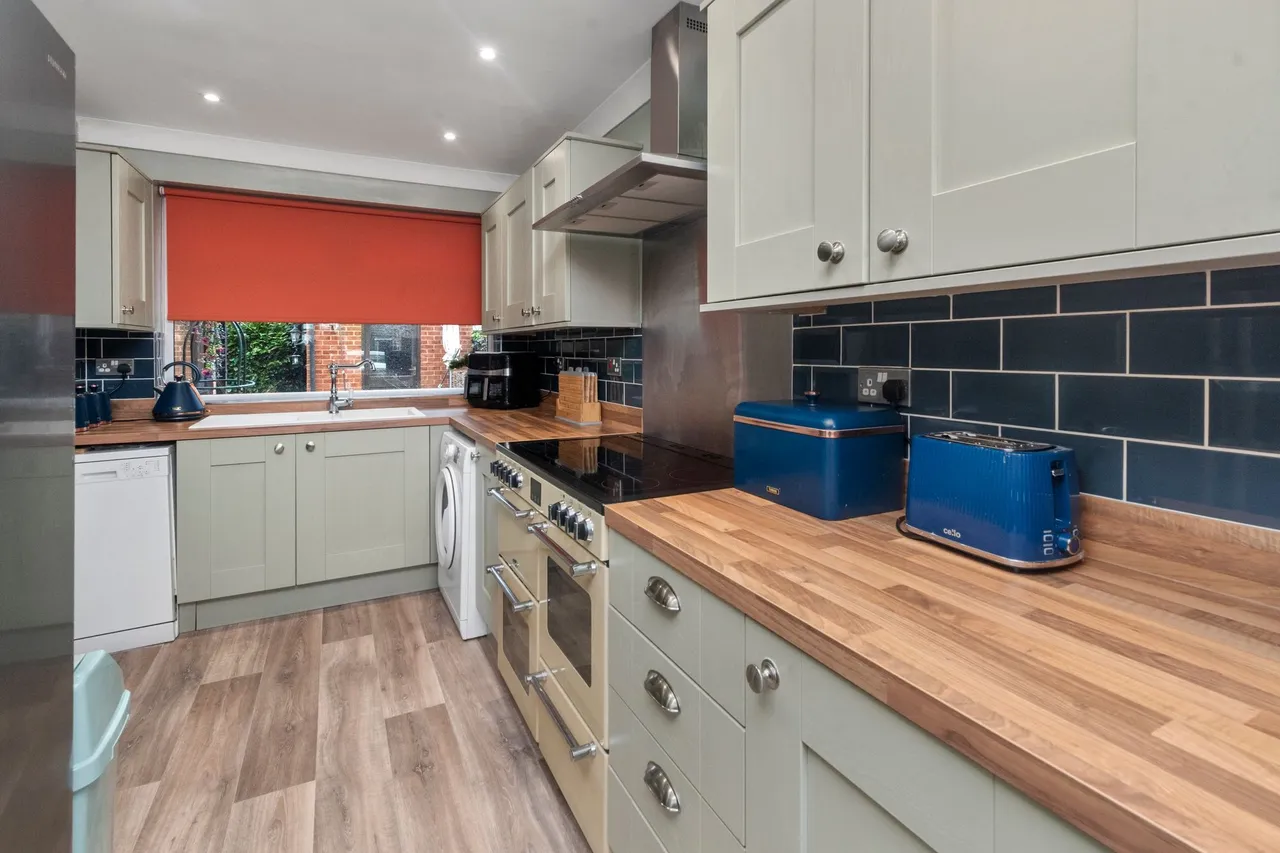Deepdale Drive, Rainhill, Prescot, Prescot, L35 4NL, photo 3
