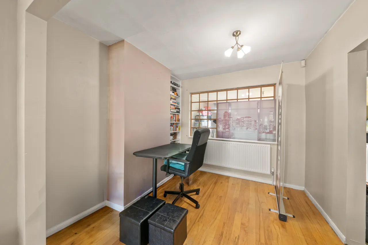 Girton Close, Northolt, UB5, photo 5