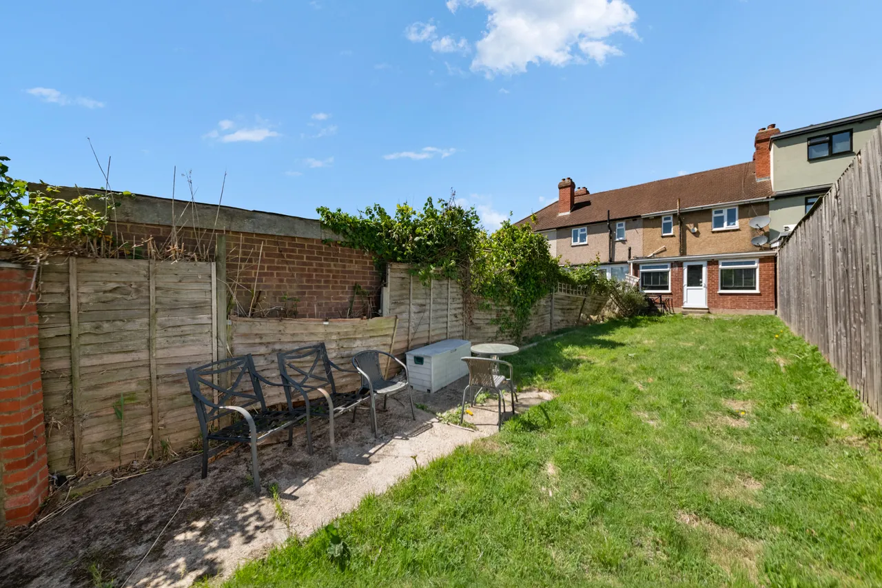Girton Close, Northolt, UB5, photo 11