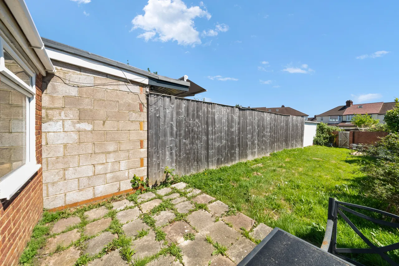 Girton Close, Northolt, UB5, photo 12