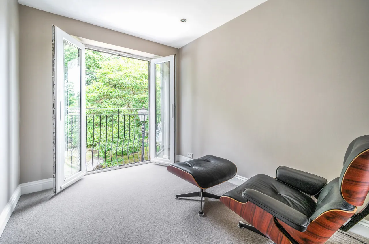 Robin Hill Drive, Camberley, Surrey, GU15 1EG, photo 17