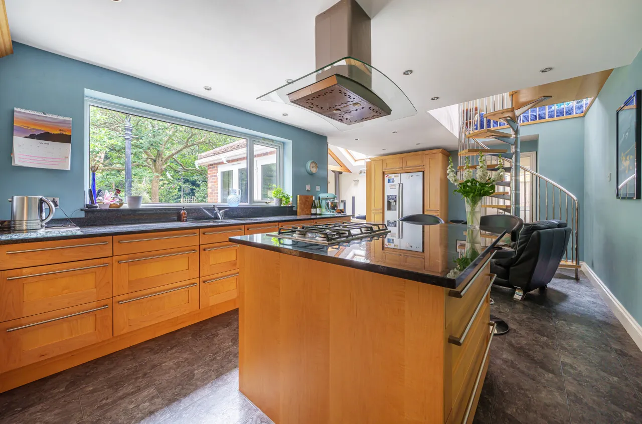 Robin Hill Drive, Camberley, Surrey, GU15 1EG, photo 15