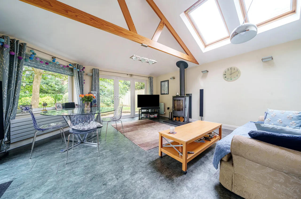Robin Hill Drive, Camberley, Surrey, GU15 1EG, photo 5