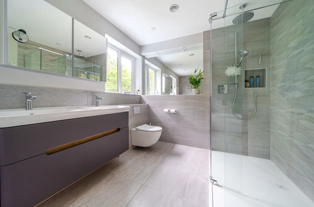 Robin Hill Drive, Camberley, Surrey, GU15 1EG, photo 22