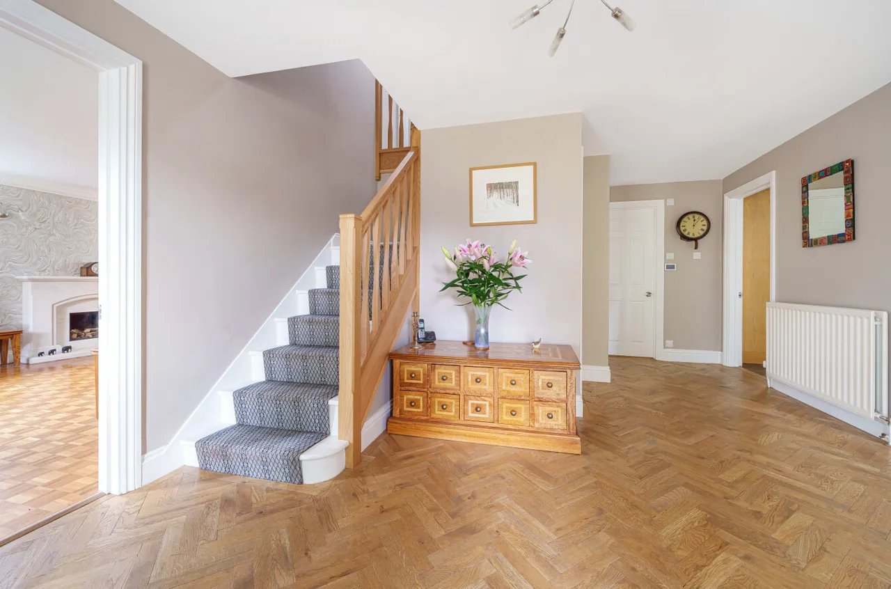 Robin Hill Drive, Camberley, Surrey, GU15 1EG, photo 9