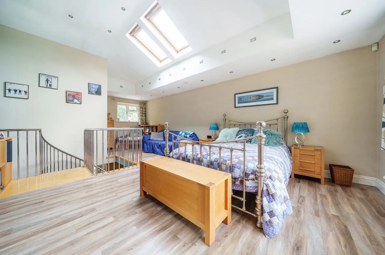 Robin Hill Drive, Camberley, Surrey, GU15 1EG, photo 13