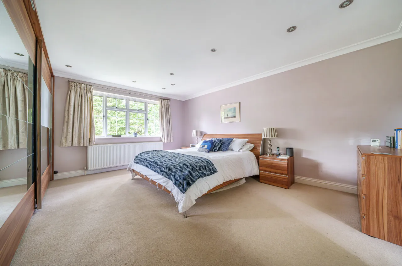 Robin Hill Drive, Camberley, Surrey, GU15 1EG, photo 12